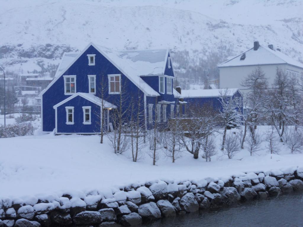 The Old Apothecary Hotel Egilsstaðir Eksteriør billede